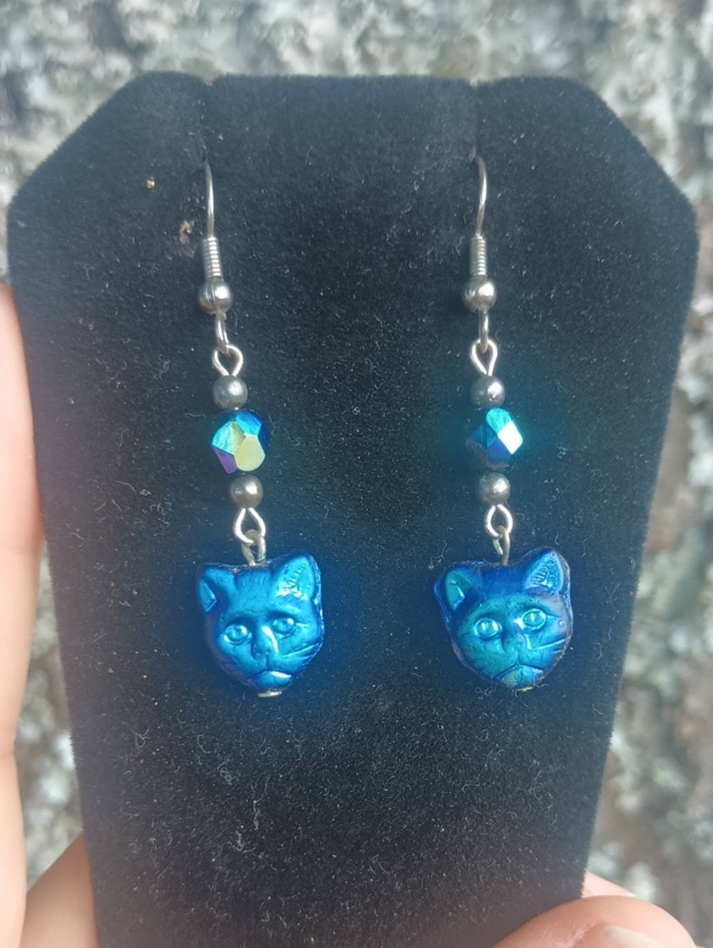 Vintage Glass Cat Necklace And Earrings Set - Picture 5 of 5